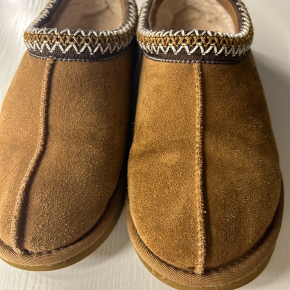 Taz Ugg slippers - Picture 3 of 4